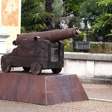 Canova Отель типа 