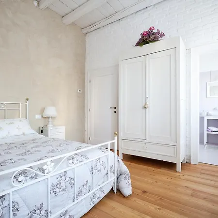 Canova Bed & Breakfast *