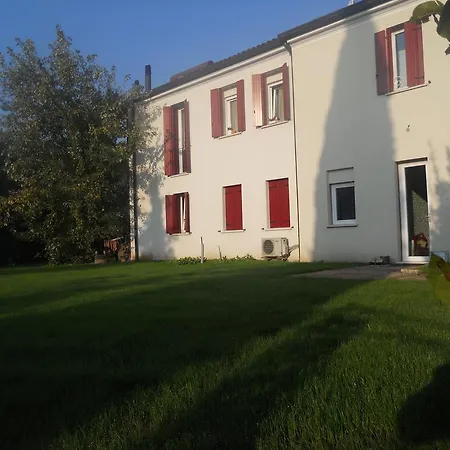 Canova Bed & Breakfast *
